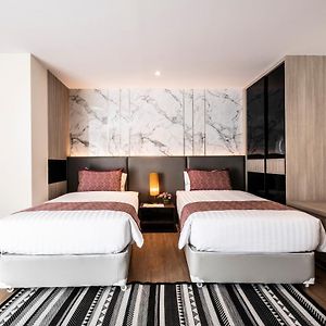 Premium Deluxe Twin Room